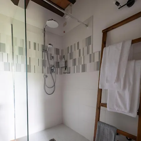 Διαμέρισμα Suflora Mengara